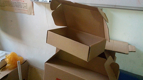 兴县纸箱厂生产矿泉水箱